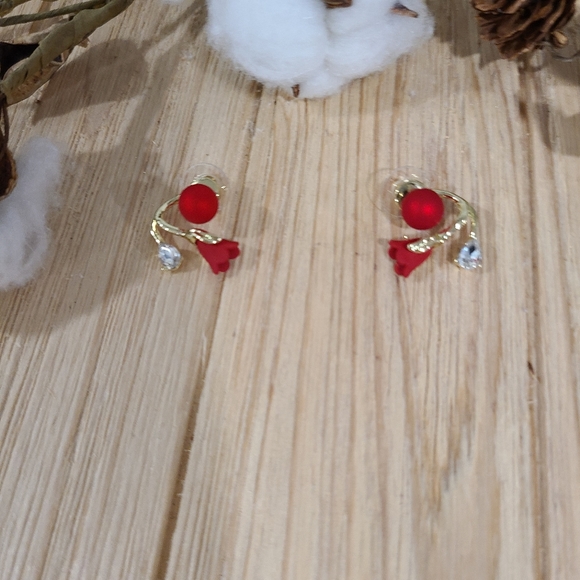 ❤️🌹NEW❤️🌹SUPER GORGEOUS!! Red Rose,CZ, and faux Pearl Ear Climbers ❤️🌹 - Picture 8 of 12